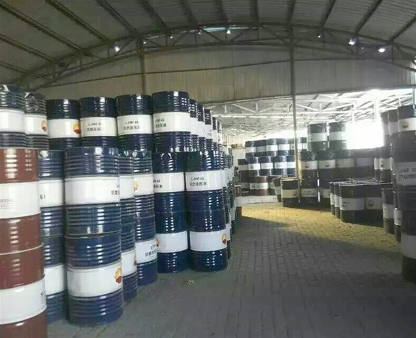 润滑油仓库